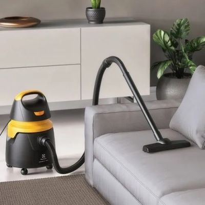 Aspirador de Pó e Água Electrolux AQP20 11L Acqua Power Função Sopro Amarelo/Preto 1400W 110V