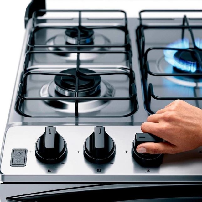 Fogão 5 Bocas Brastemp Acend. Automático Inox com Mesa de Inox Bivolt 
